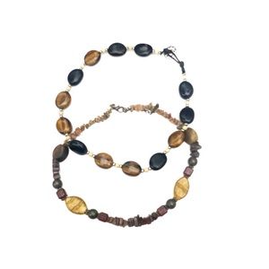 Layered necklaces from khols